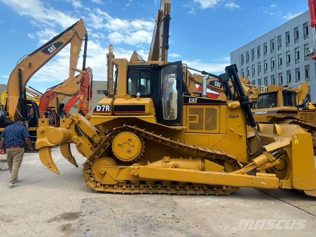 CAT D 7 R Bouteurs sur chenilles