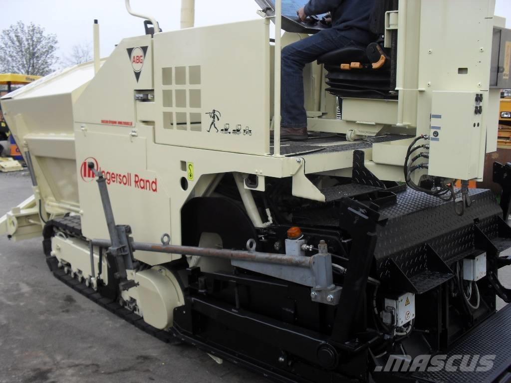 ABG Titan 2820 Finisseur