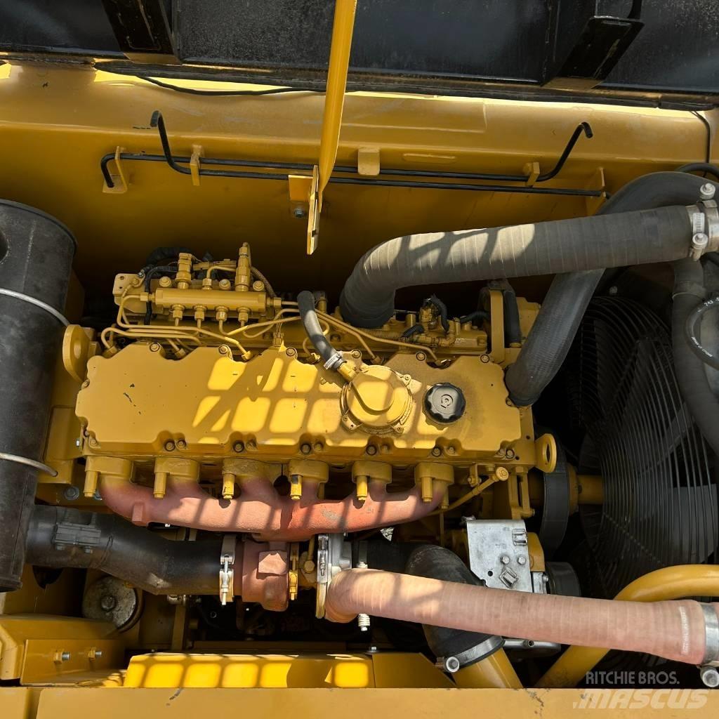 CAT 320 D Pelle sur chenilles