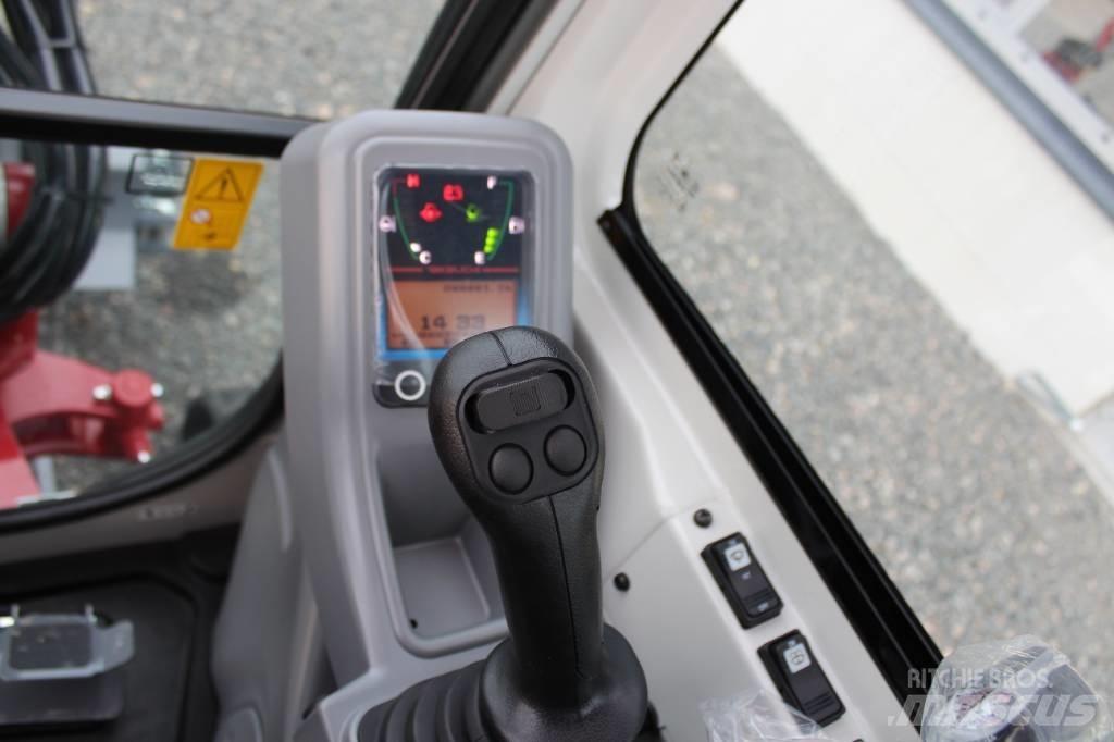 Takeuchi TB 225 Mini pelle < 7t