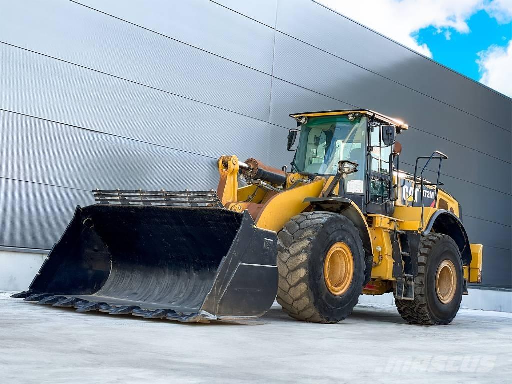 CAT 972M Chargeuse sur pneus