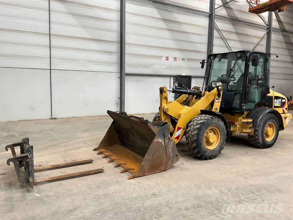 CAT 907 H 2 Chargeuse sur pneus