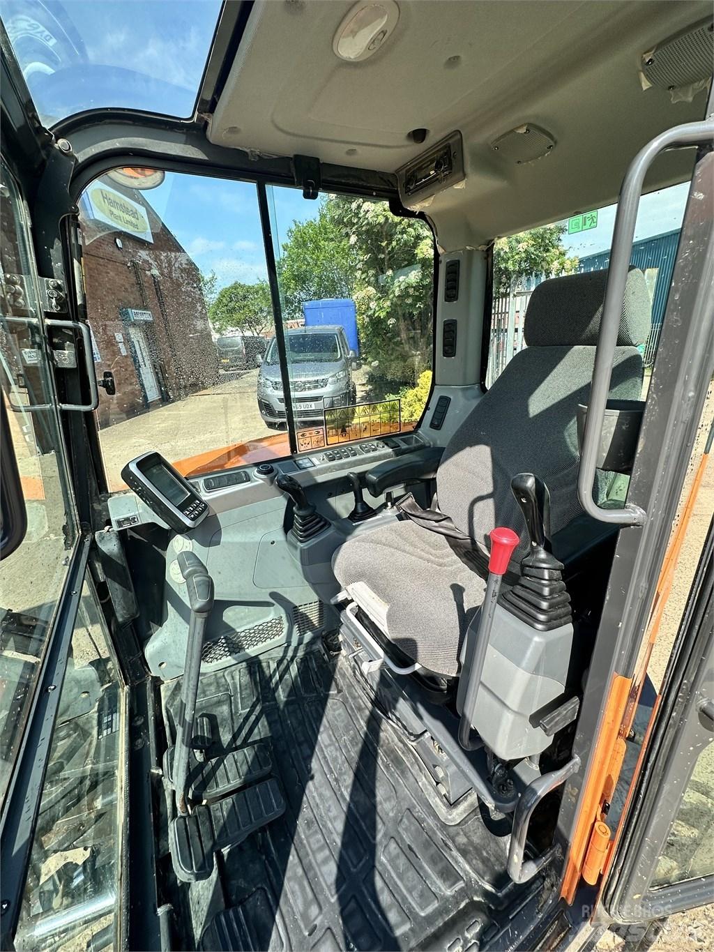 Doosan DX 63-3 Mini pelle < 7t