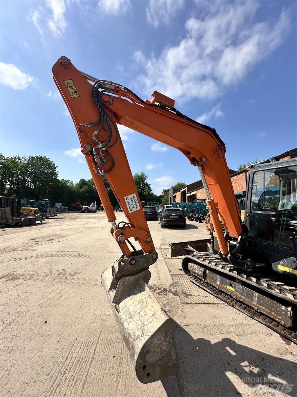 Doosan DX 63-3 Mini pelle < 7t