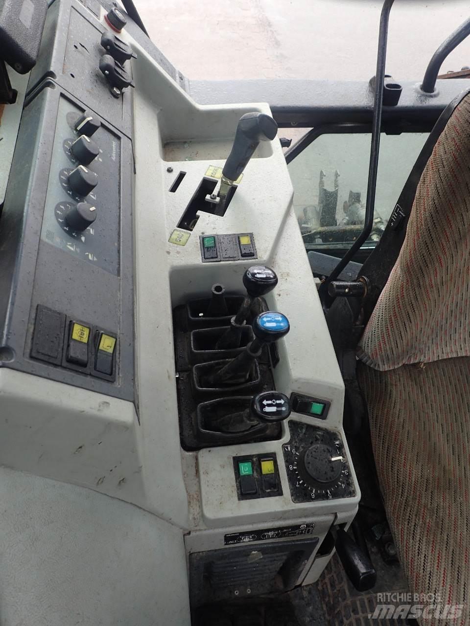 Valtra 8150 Tracteur