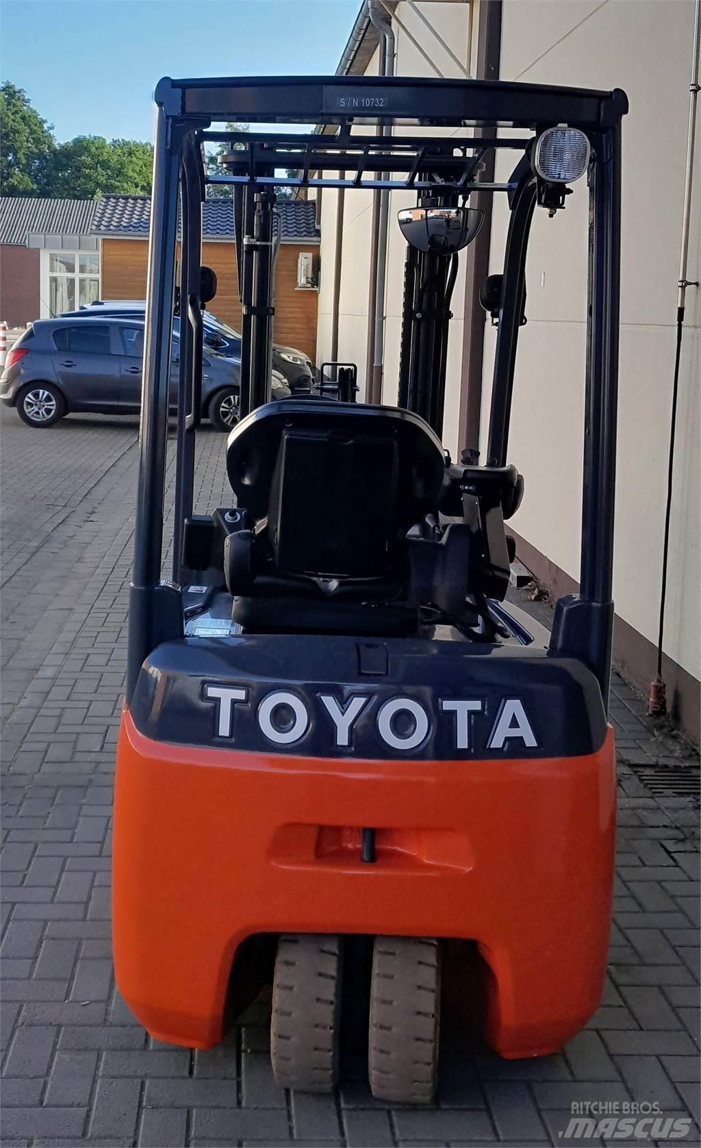 Toyota 8FBEK18T Chariots élévateurs électriques