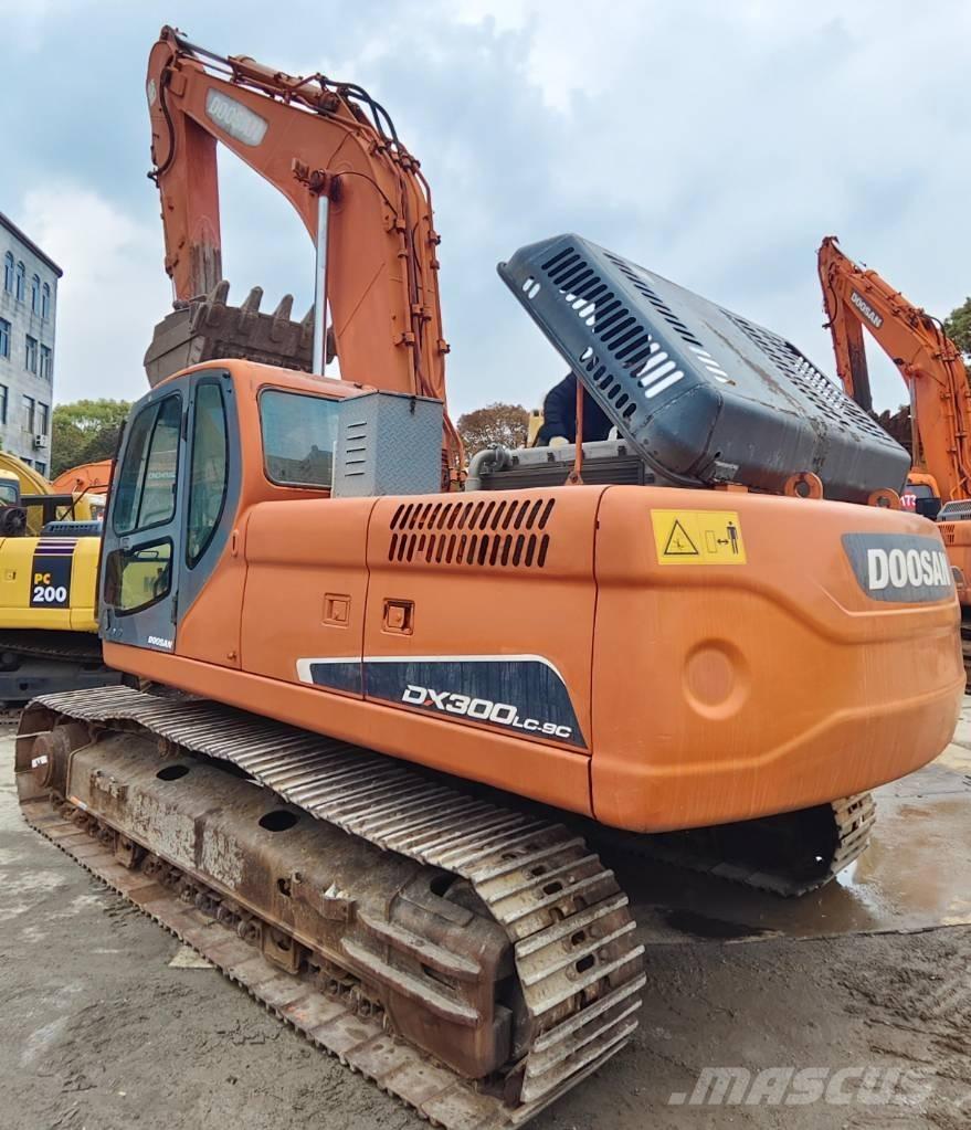 Doosan DX 300 LC Pelle sur chenilles