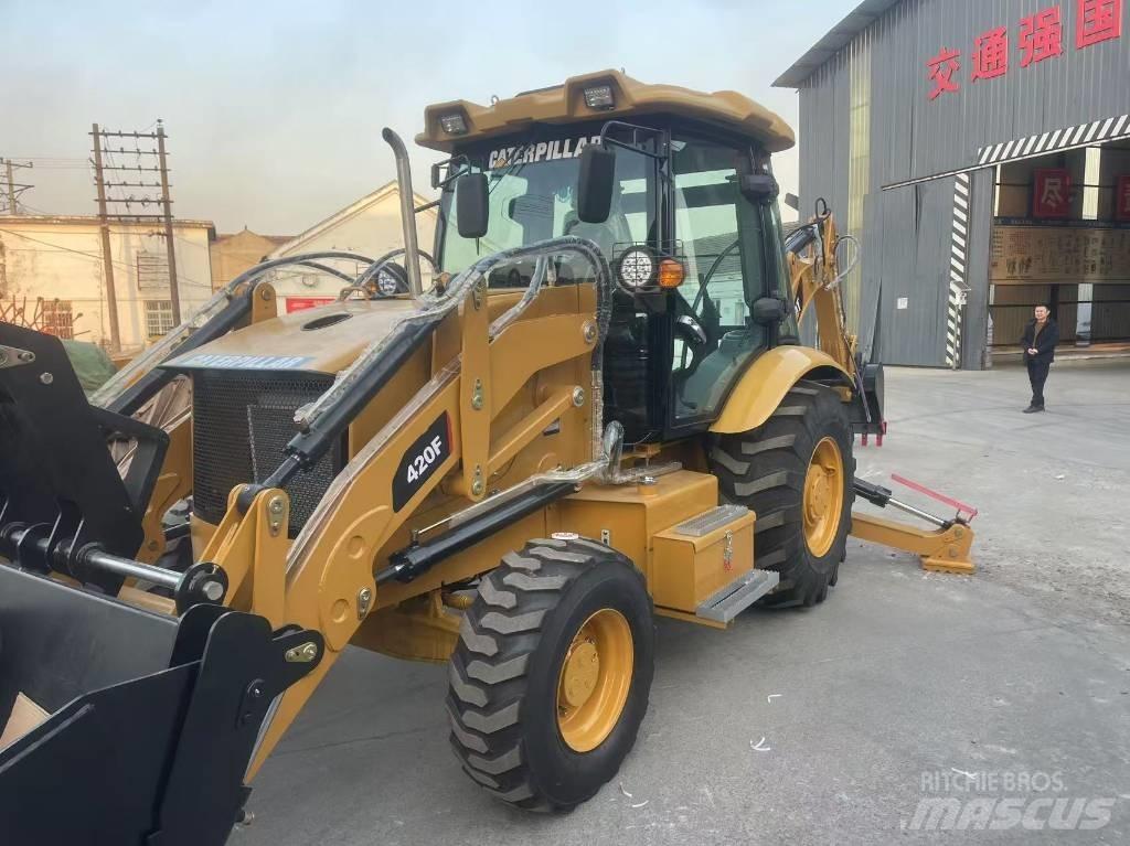 CAT CAT420F Chargeuse sur pneus