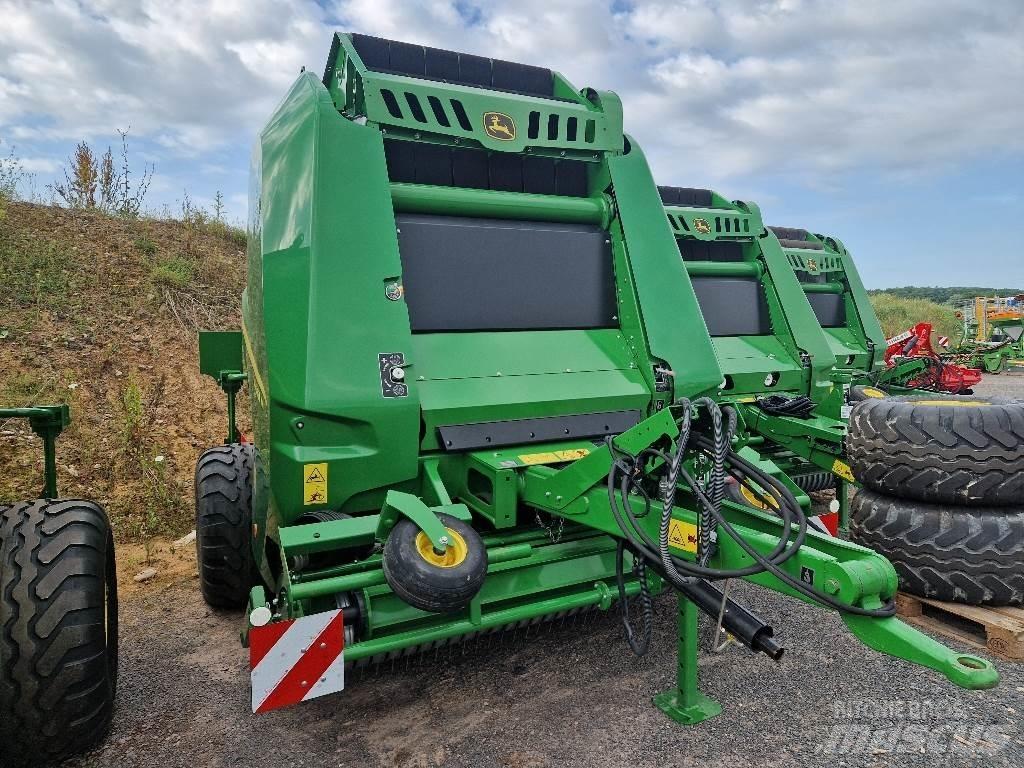 John Deere V461M Presse à balle ronde