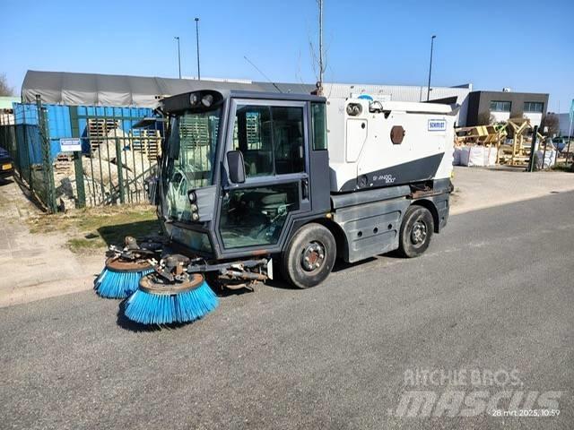 Schmidt Swingo 200 Camion balayeur