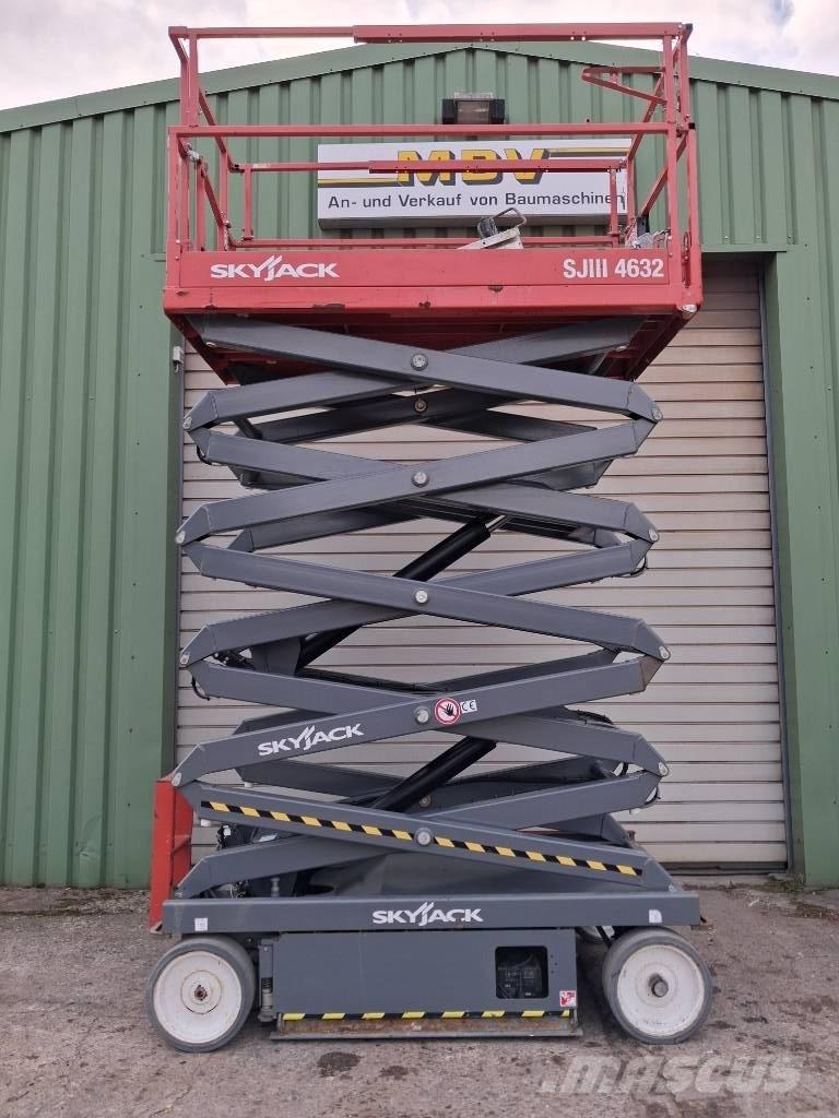SkyJack SJ III 4632 Nacelle ciseaux