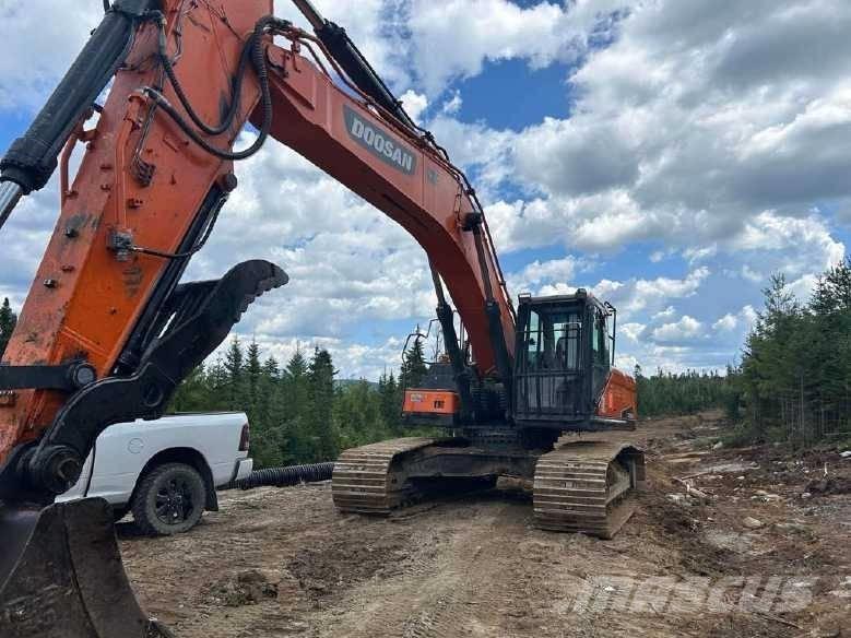 Doosan DX 350 LC Pelle sur chenilles