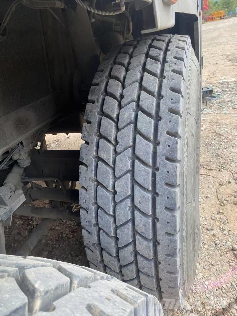 Sany SAC2200T Grues tout terrain