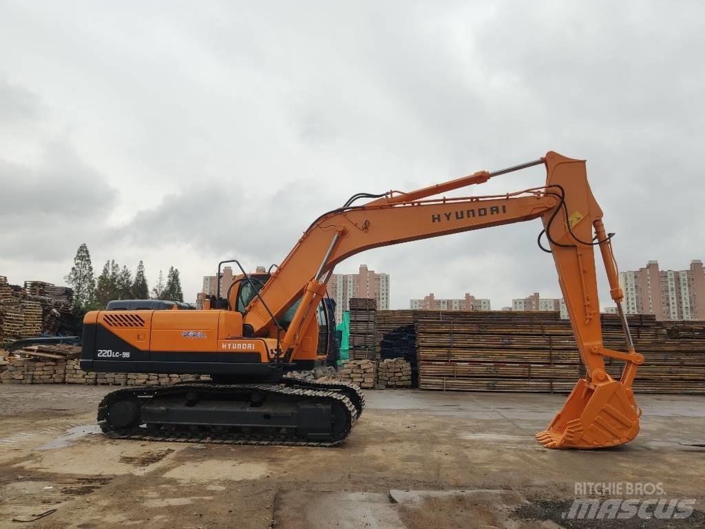 Hyundai R220LC-9S Pelle sur chenilles