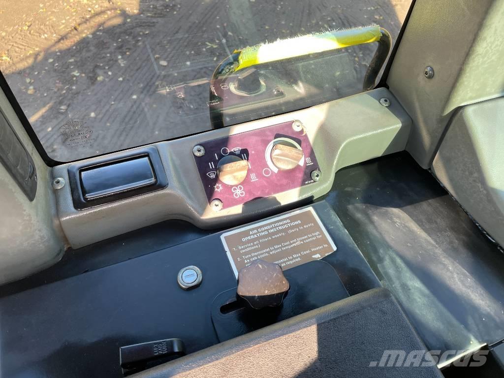 CAT 953 C Chargeuse sur chenilles