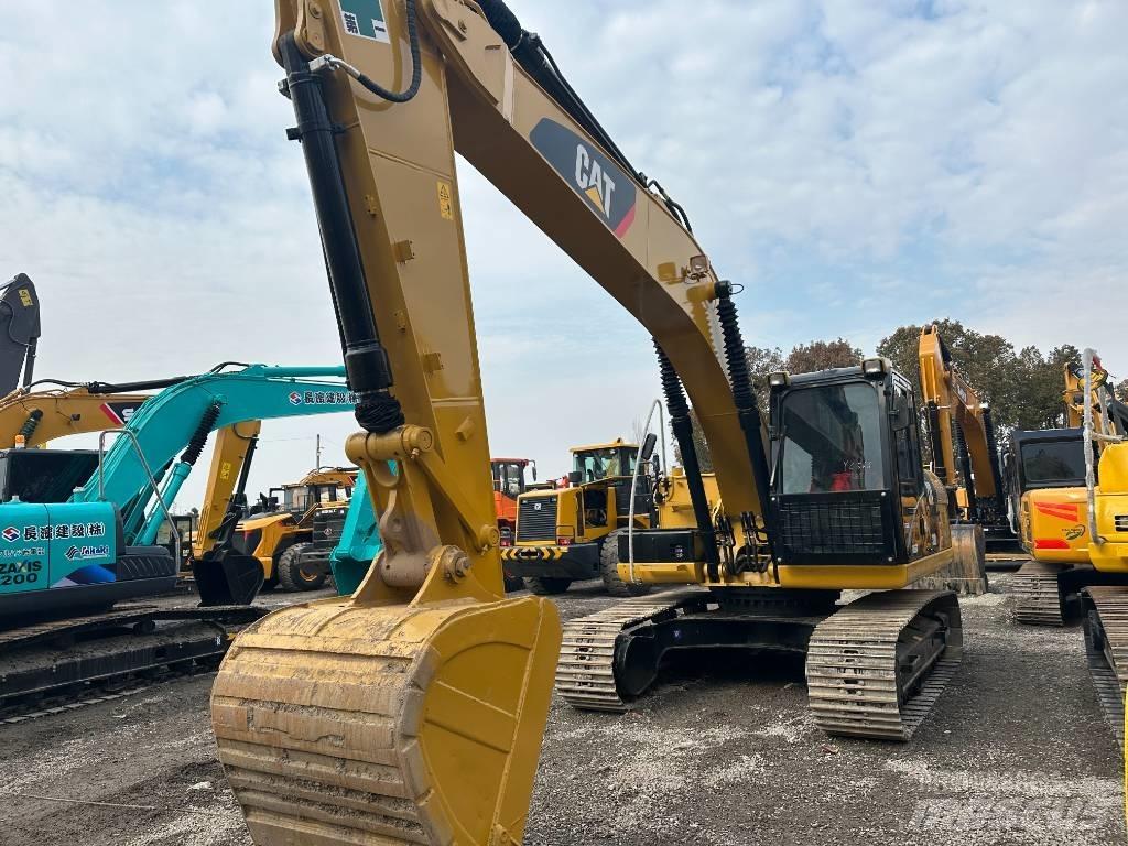 CAT 320 D2 Pelle sur chenilles