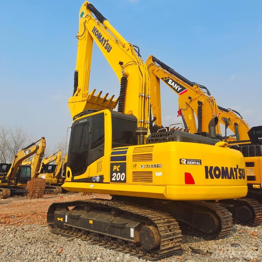 Komatsu PC 200-8 Pelle sur chenilles