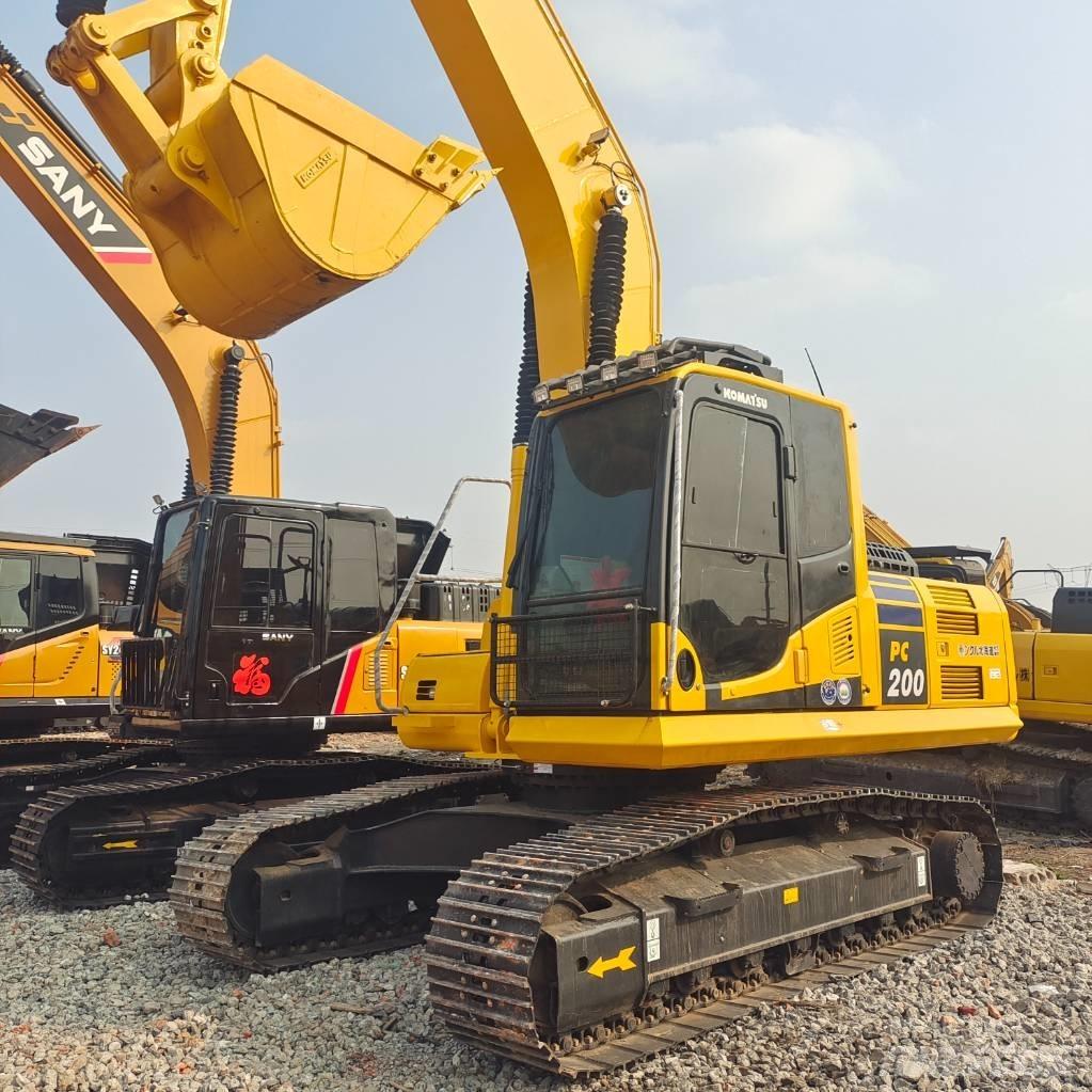 Komatsu PC 200-8 Pelle sur chenilles