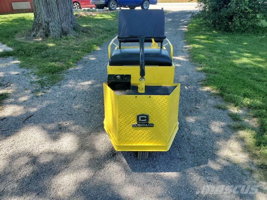 Cushman Minute Miser Chariot remorqueur