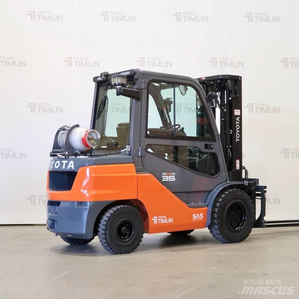Toyota 02-8FGJF35 Chariots GPL