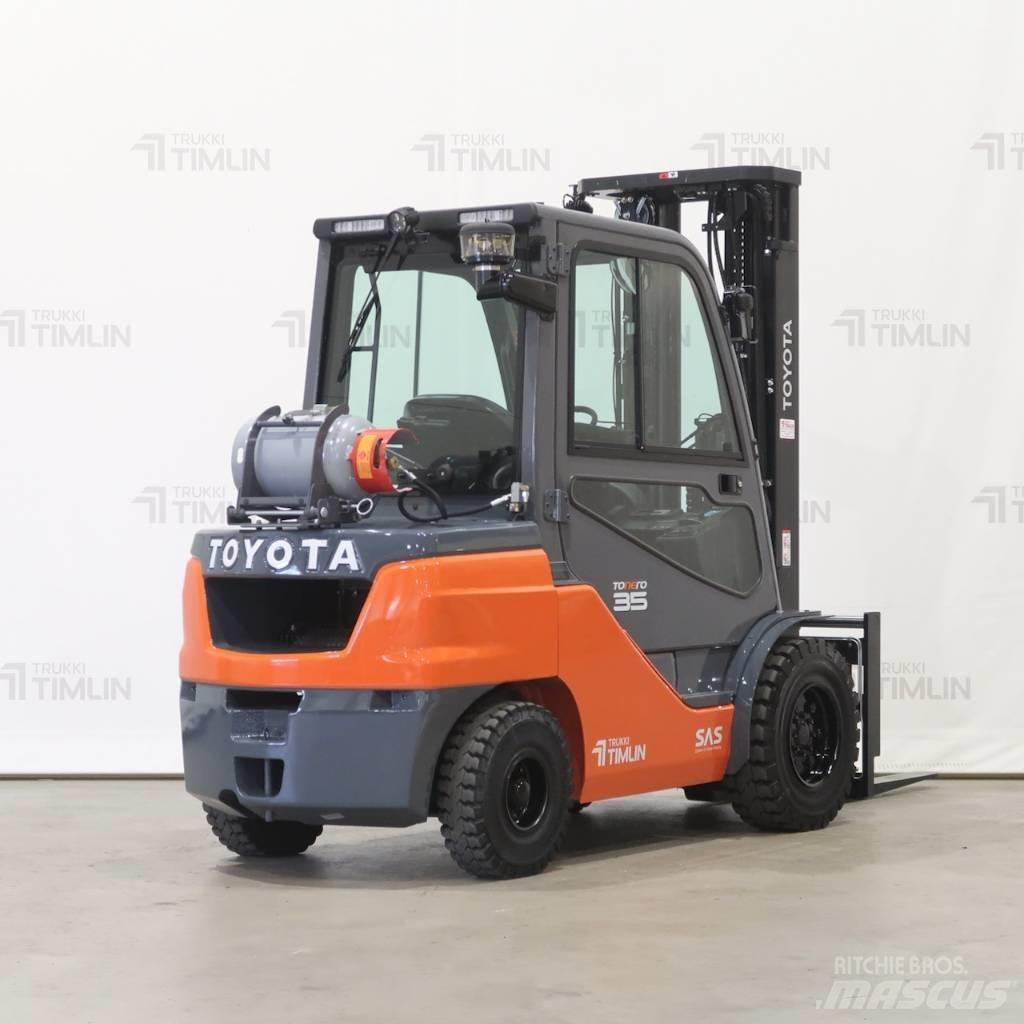 Toyota 02-8FGJF35 Chariots GPL