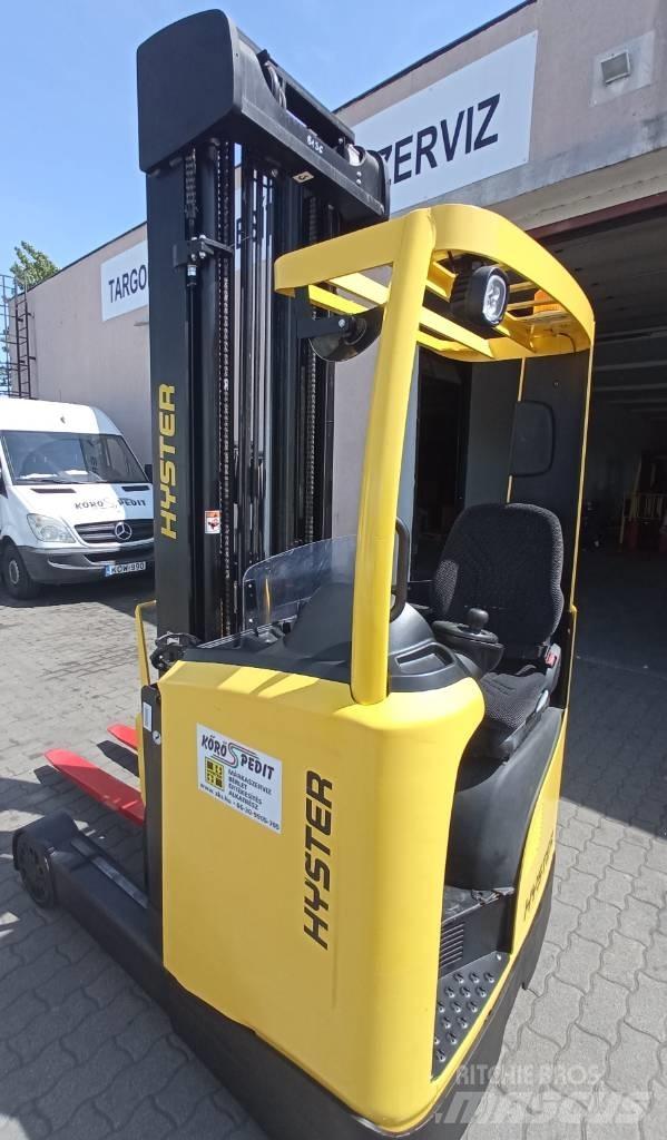 Hyster R 1.4 Chariot à mât rétractable