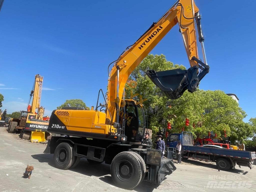Hyundai Robex 210W-9 Pelle sur pneus
