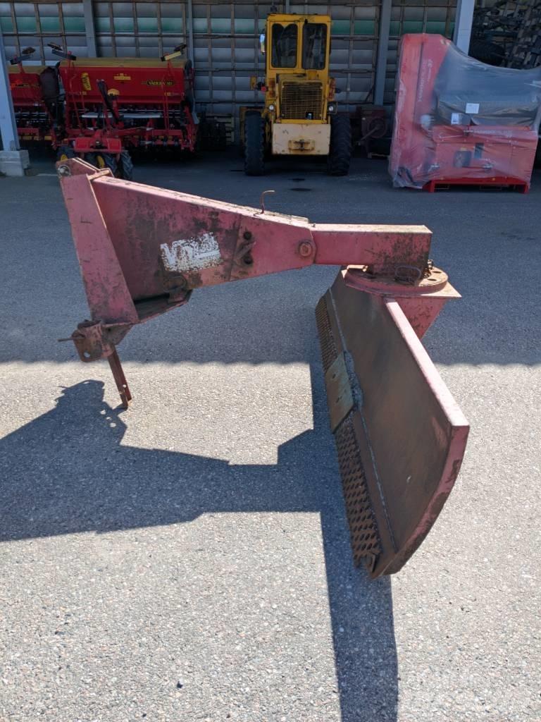 VM 300 J Niveleuse, lame