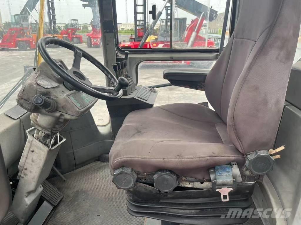 Kalmar DCF 300-12 Chariots diesel