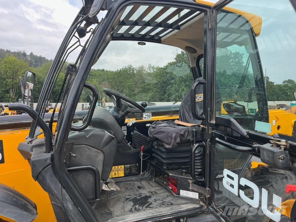 JCB 540-140 Chariot télescopique