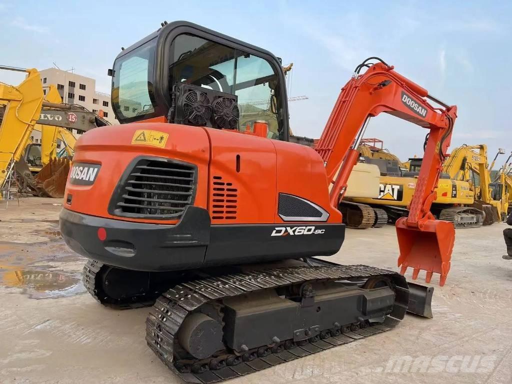 Doosan DX60-9C Mini pelle < 7t