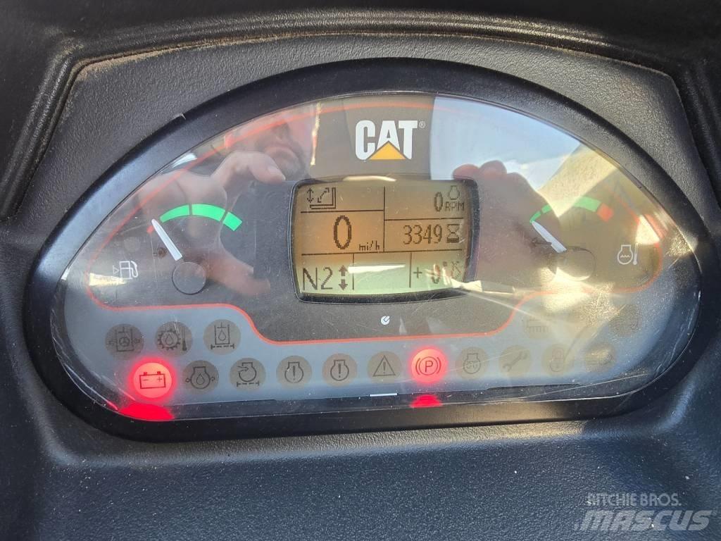CAT TH337C Chariot télescopique