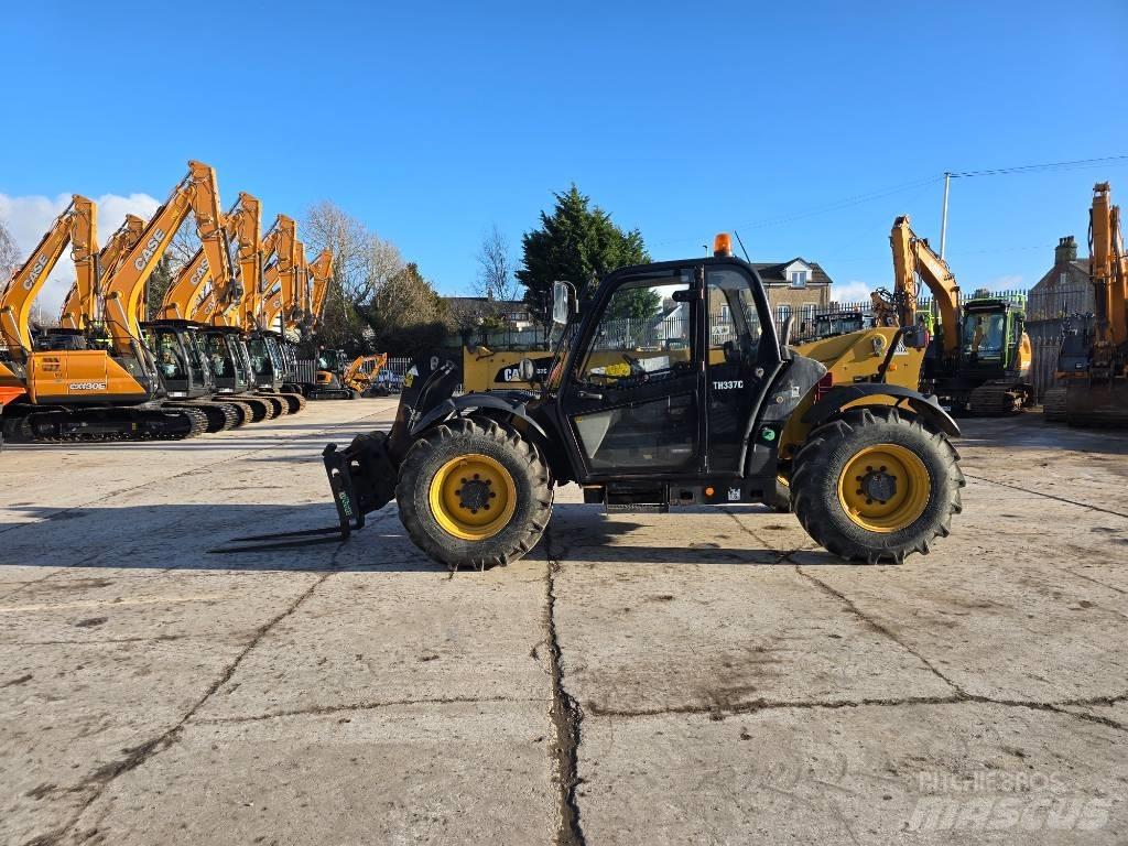 CAT TH337C Chariot télescopique