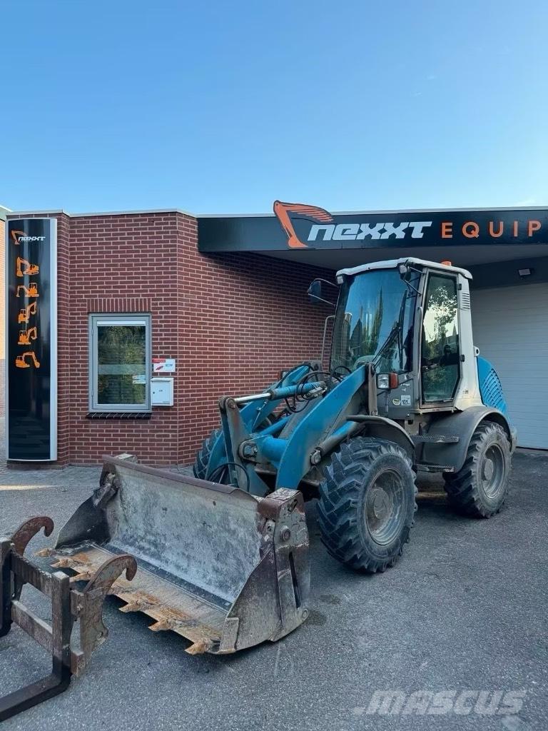 Atlas AR 65 Chargeuse sur pneus