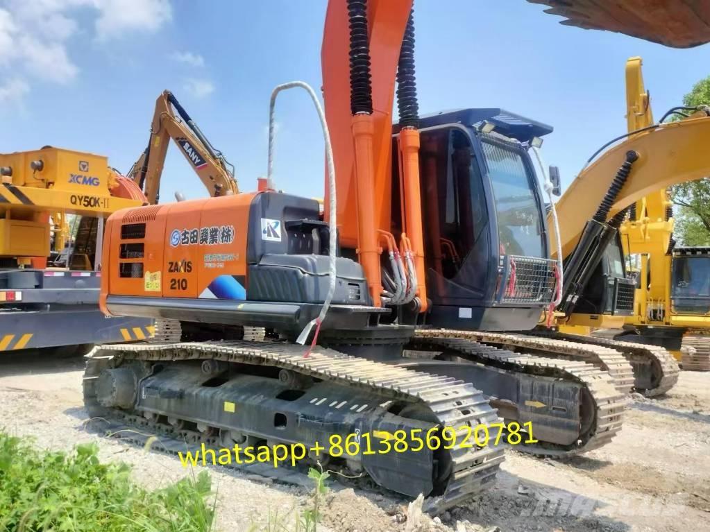 Hitachi ZX 210 Pelle sur chenilles