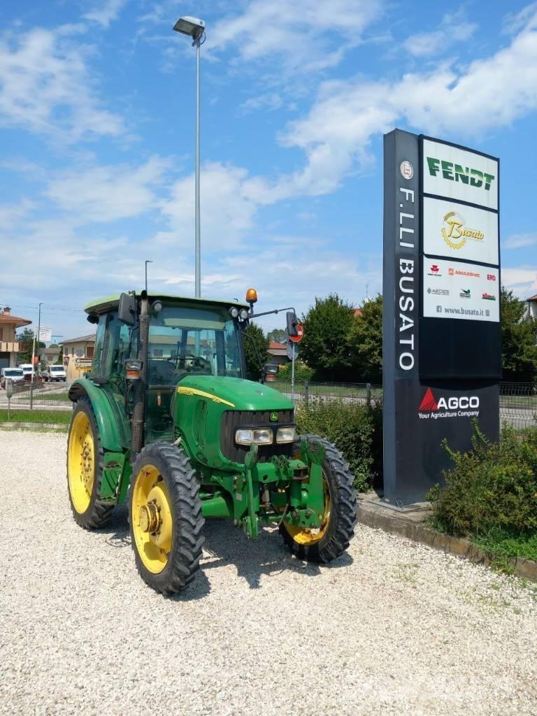 John Deere 5820 Tracteur