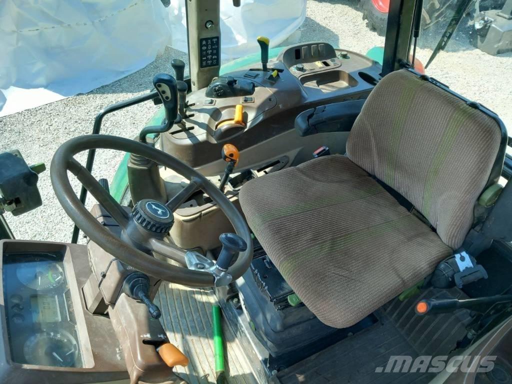 John Deere 5820 Tracteur