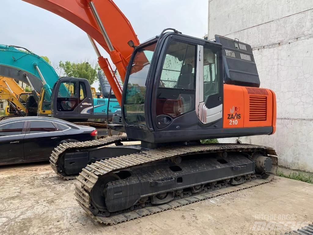 Hitachi ZX 210 Pelle sur chenilles