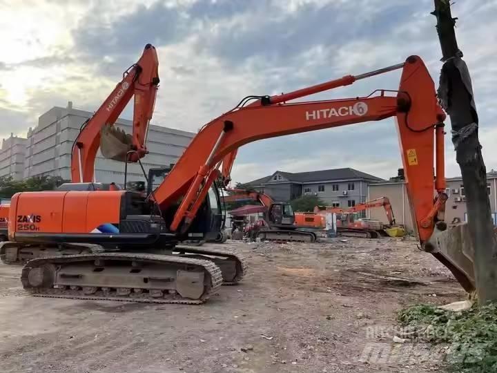 Hitachi ZX250-5A Pelle sur chenilles
