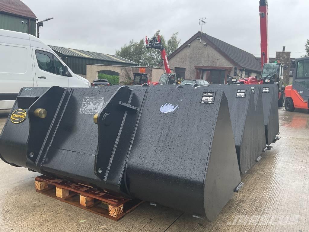 Manitou 1 CM Bucket Chariot télescopique