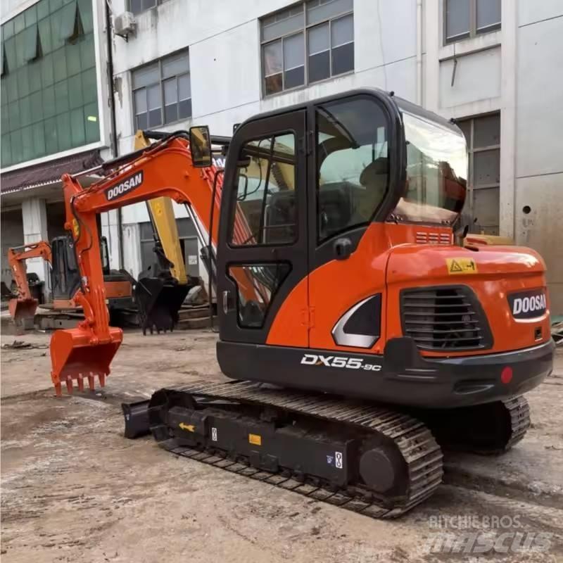Doosan DX55 Pelle sur chenilles