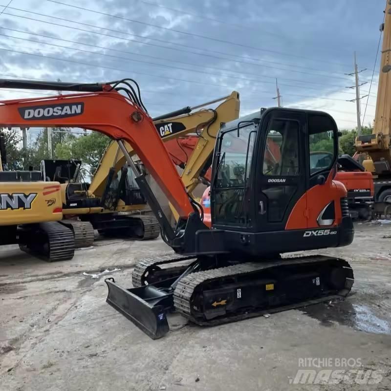Doosan DX55 Pelle sur chenilles