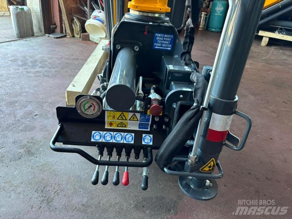 Copma 78.4 Grue auxiliaire