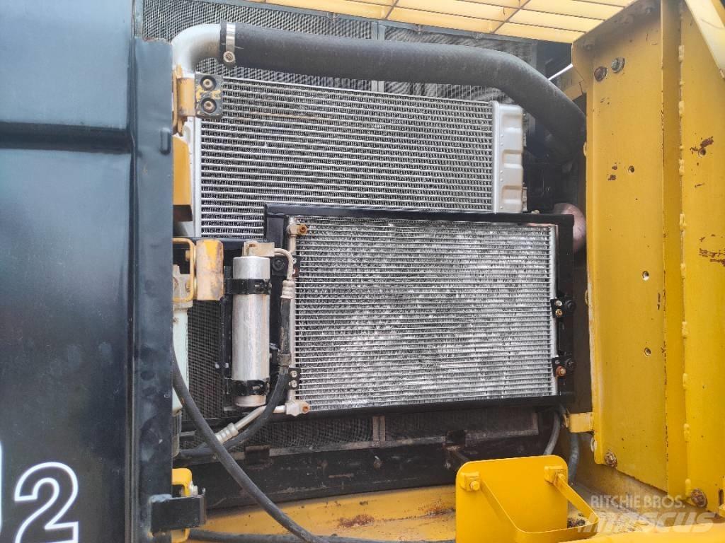 CAT 320 D Pelle sur chenilles