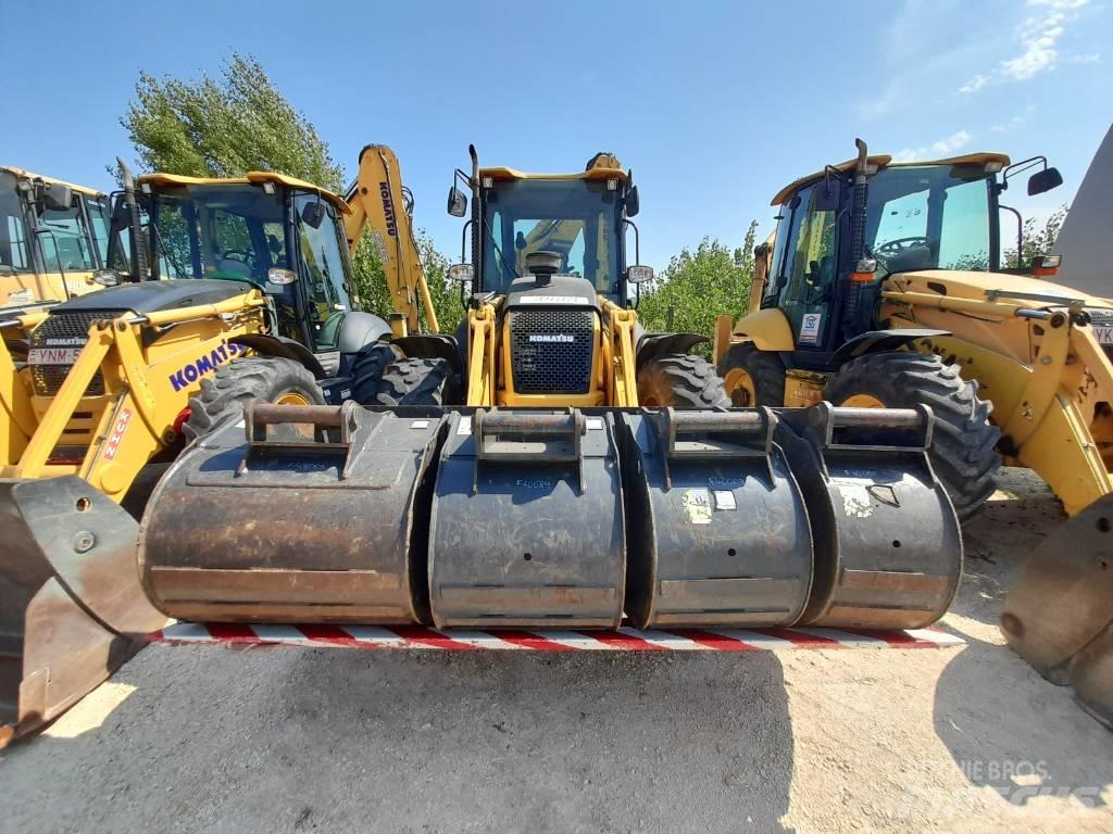 Komatsu WB97S-8 Tractopelle