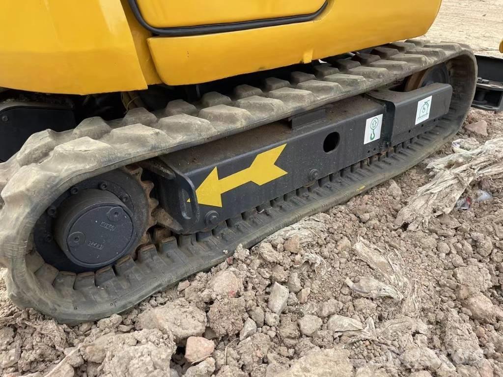 Komatsu PC18 Mini pelle < 7t