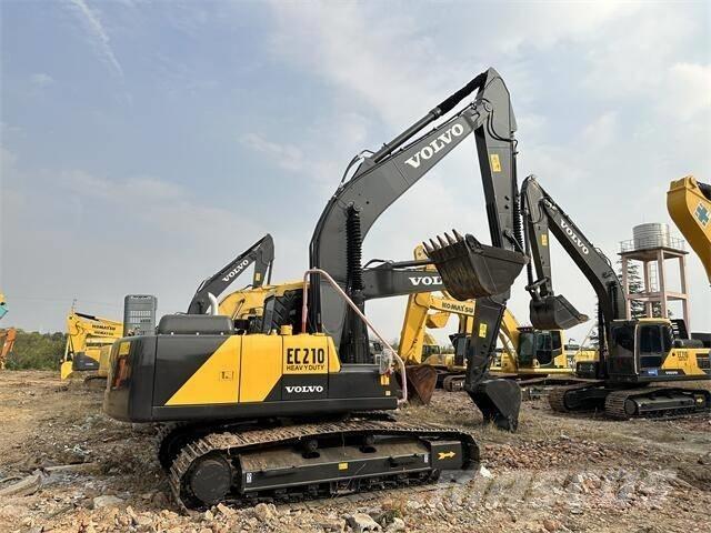 Volvo EC210B Pelle sur chenilles