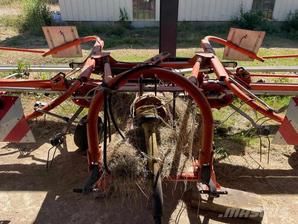 Fella TH 800 Rateau faneur