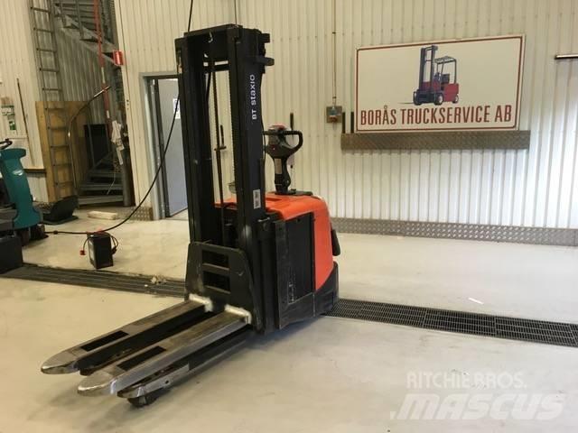 BT SPE 160 L Gerbeur accompagnant