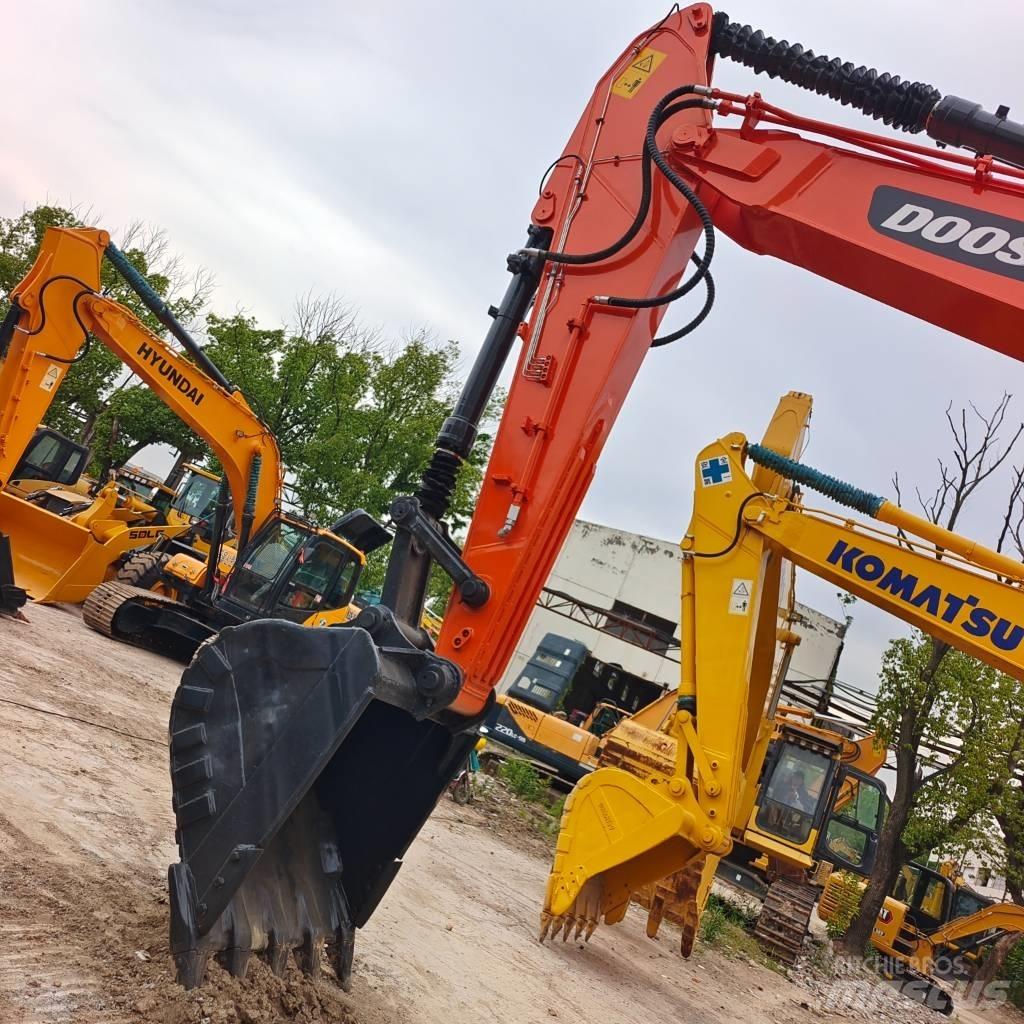 Doosan DX300 Pelle sur chenilles